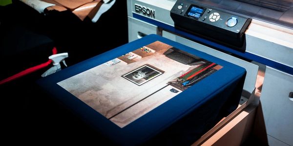 Señalización, Uniseñal, señalización de seguridad y salud en el trabajo, señalización empresarial