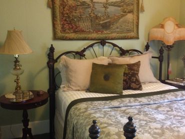 hotel Whitmore Inn in Weaverville ca