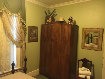 hotel Whitmore Inn in Weaverville ca