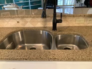 Reattached and supported sink