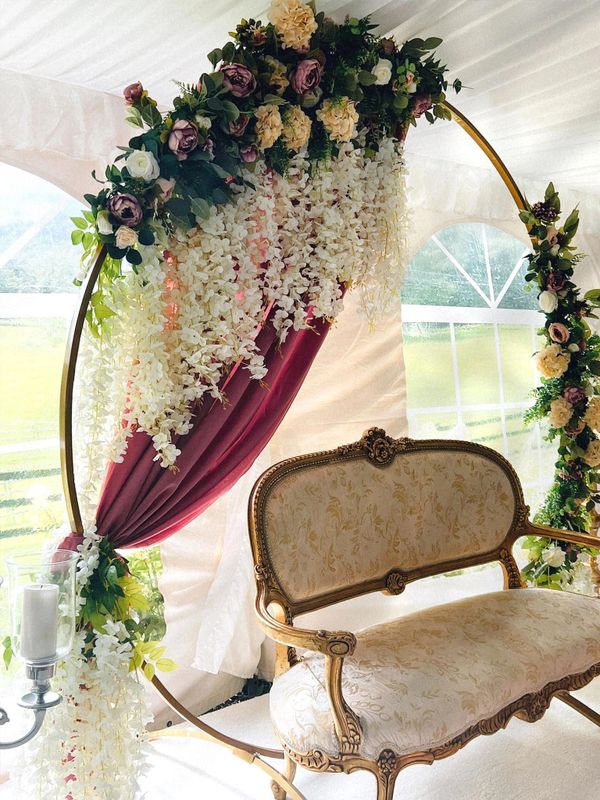 Floral ring, custom floral arrangement, vintage chair for bride and groom