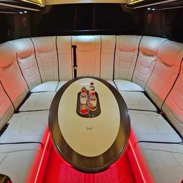 39-seater VIP Class / Corporate Class 
www.LuxuryMinibusLondon.co.uk