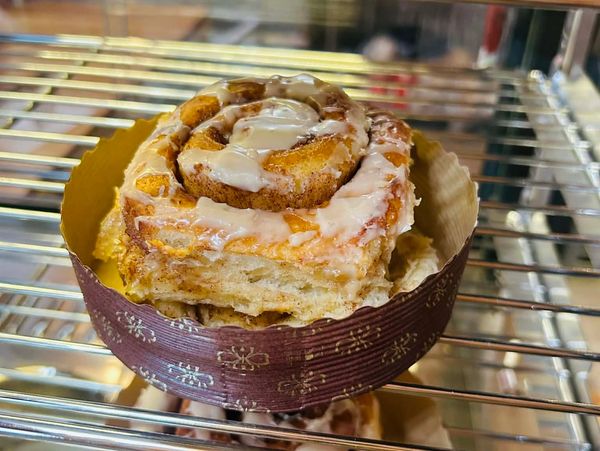 HOT FRESH CINNAMON ROLLS COVERED IN ICING- HAND-CRAFTED ALL NATURAL-MADE DAILY