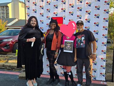 volunteers at attending Glass House events