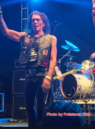 Stephen Pearcy live concert photo