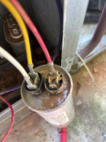 Damaged connections on capacitor