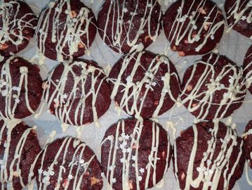 RED VELVET COOKIES WITH WHITE CHOCOLATE CHIPS