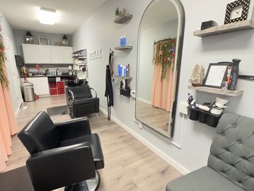 Hair Salon Services, Hair salon environment
