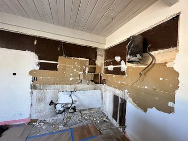 Demolition of the kitchen