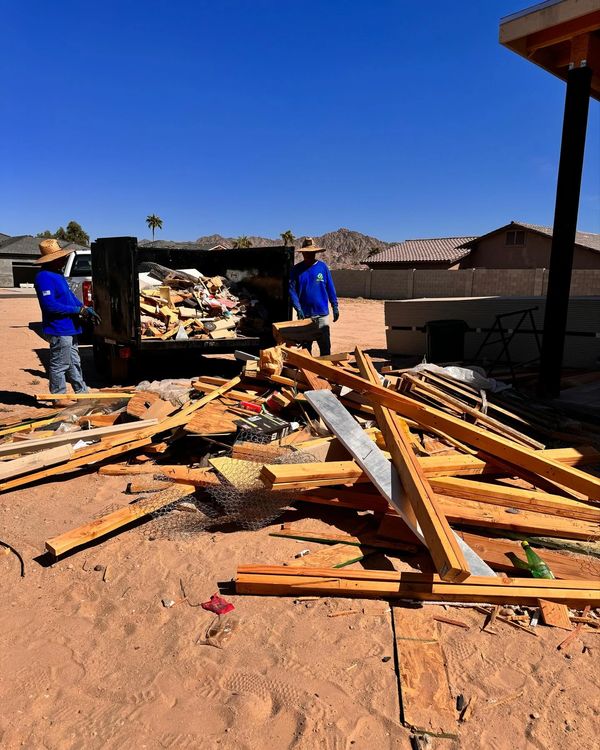 JUNK REMOVAL IN YUMA, ARIZONA
TRASH PICK UP
JUNK HAULERS
 CARDBOARD REMOVAL
BULK TRASH PICK UP YUMA
