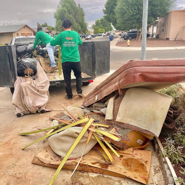 ARIZONA HAULING JUNK REMOVAL SERVICE IN YUMA, ARIZONA
JUNK HAULING IN YUMA, ARIZONA
TRASH REMOVAL