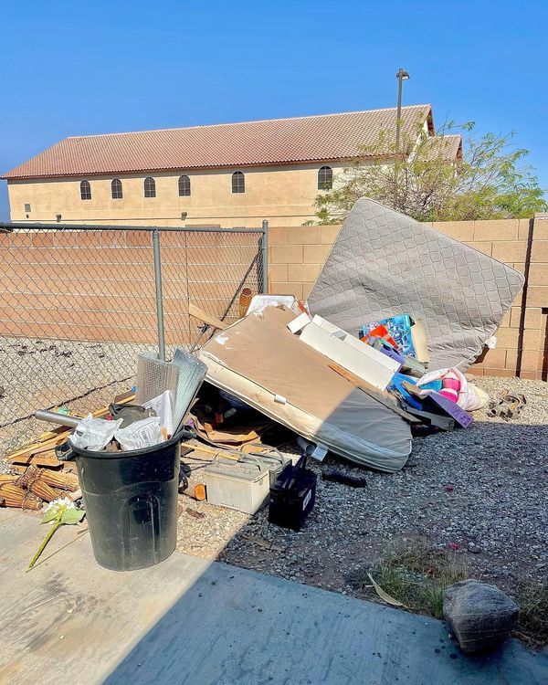 JUNK REMOVAL IN YUMA, ARIZONA 
TRASH REMOVAL IN YUMA, ARIZONA 
DUMPSTER RENTALS IN YUMA, ARIZONA