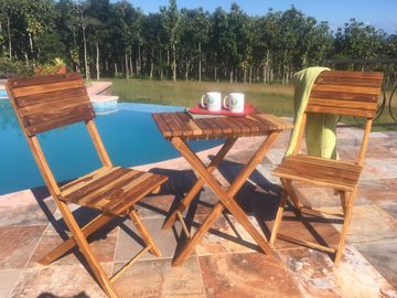 Dine and Drink in poolside comfort on these Beautiful Weather Resistant chairs and table!
Perfect fo