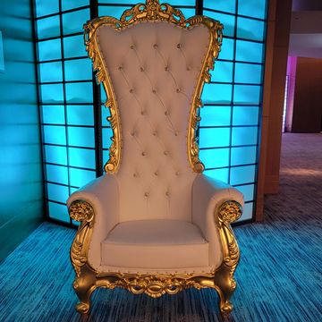 Chicago Throne Chair Rentals - Chicago, IL