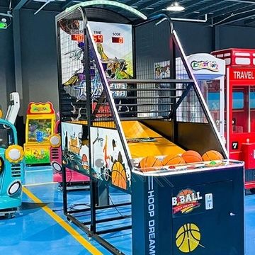 Rent Chicago Hoop Dreams Basketball Arcade in Chicago, IL