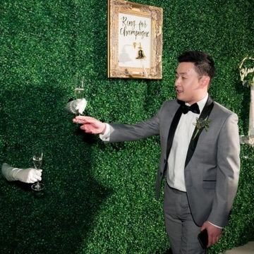 Boxwood Live Champagne Wall Rental - Chicago, IL