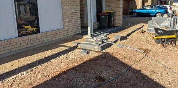 how to lay pavers, preparing a base for paving, quarry rubble base, paving contractors adelaide