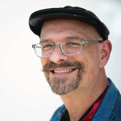 Headshot of Michael Daughtry