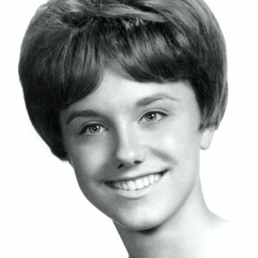 Cheri Jo Bates yearbook photo