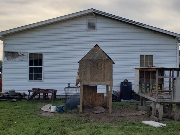 Chicken coop removal LowCountry Junk Removal in Savannah ga 