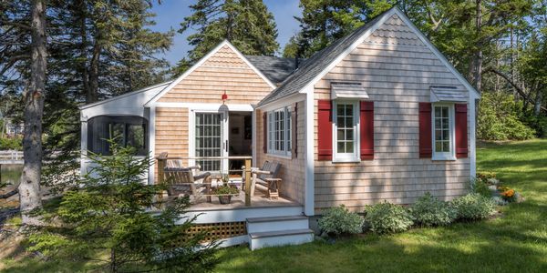 Seaside cottage custom renovation, Port Clyde, Maine