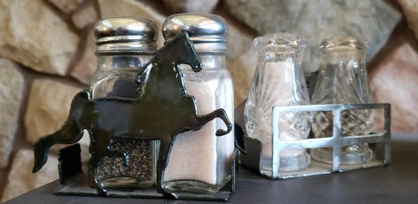 salt and pepper holder metal art