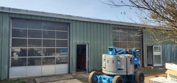 Commercial full view