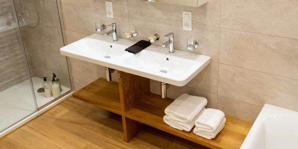 Salle d'eau privatif du suite de Escale Rochelaise, chambres d'hôtes, gîte, La Rochelle, centre