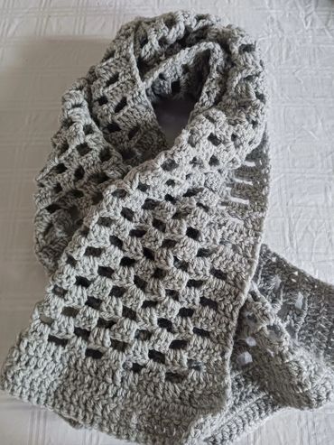 bevscraft.com.au handmade crochet granny square stitch scarf learn to make  bevscraft crochet lesson