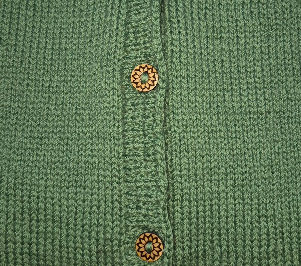 bevscraft.com.au handcrafted timber buttons flower design
