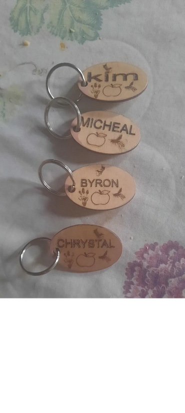 www.bevscraft.com.au personal timber key rings