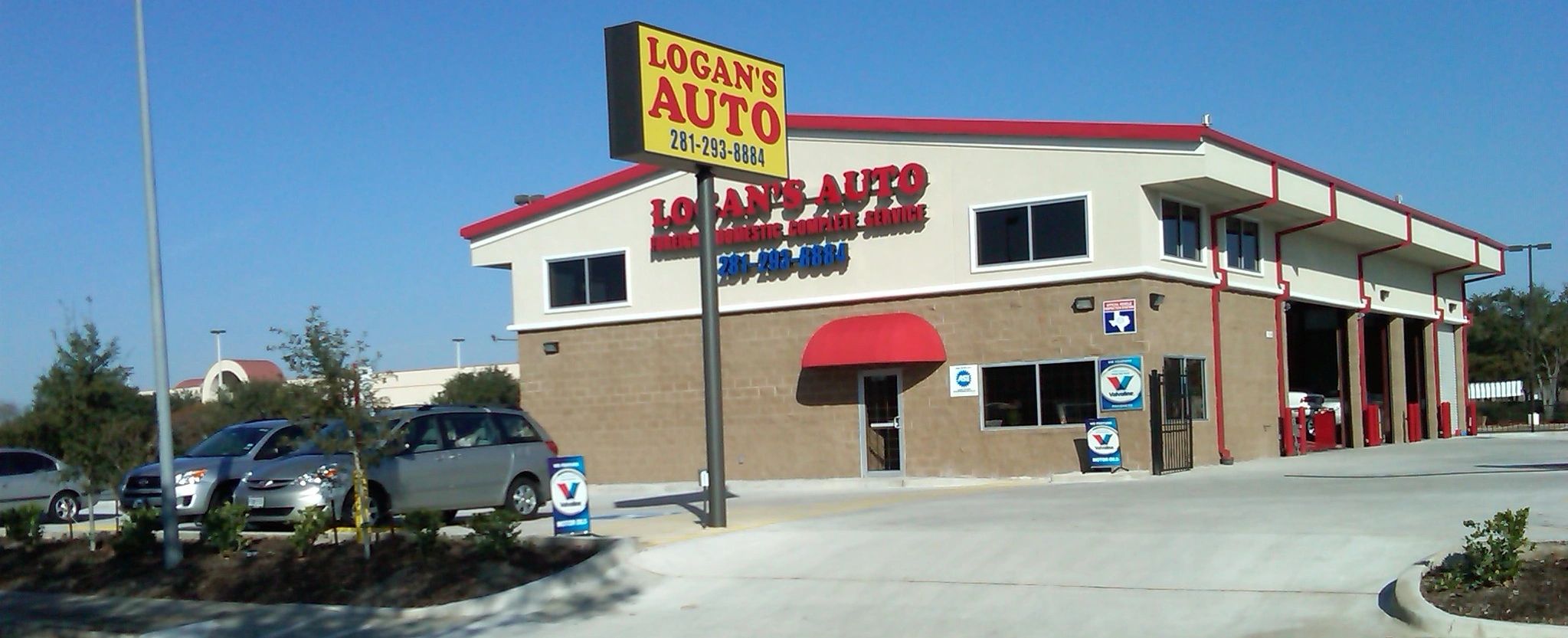 Logan's Auto Auto Repair Shop, Mechanic