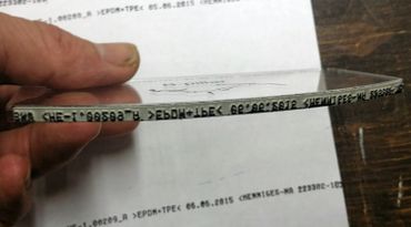 3D engraved roller stamp for extrusion marking