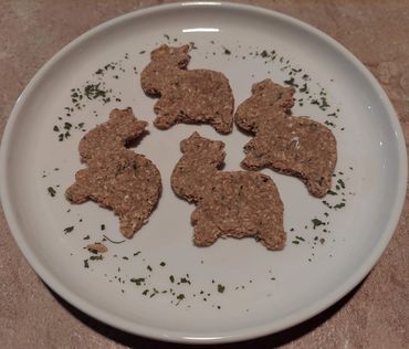 BEEF BROTH & PARSLEY