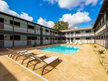 South Central Austin Apartments, Apartments in South Central Austin, Austin Apartments, 78704, ATX