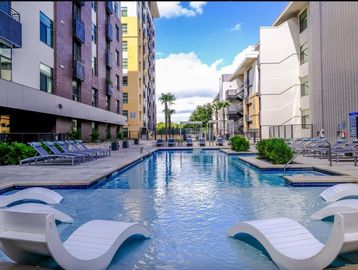 Southeast Austin Apartments, Austin Apartments, Apartments on UT Shuttle, UT Shuttle Apartments