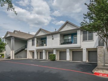 Southeast Austin Apartments, Austin Apartments, Apartments on UT Shuttle, UT Shuttle Apartments