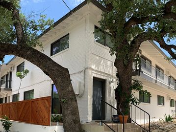 West Austin Apartments, Apartments in west austin, Austin Apartments, Austin Texas Apartments