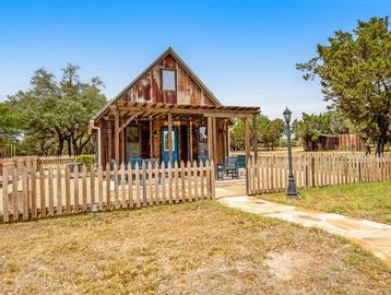  Dripping Springs Apartments, Apartments in Dripping Springs Texas, Dripping springs Rentals