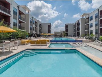 Southeast Austin Apartments, Austin Apartments, Apartments on UT Shuttle, UT Shuttle Apartments