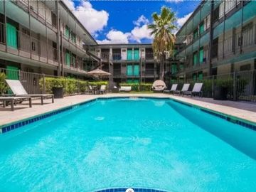 Southeast Austin Apartments, Austin Apartments, Apartments on UT Shuttle, South Austin Apartments