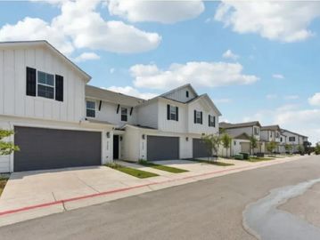 Southeast Austin Apartments, Austin Apartments, Apartments on UT Shuttle, UT Shuttle Apartments