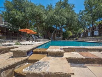 Southeast Austin Apartments, Austin Apartments, Apartments on UT Shuttle, UT Shuttle Apartments