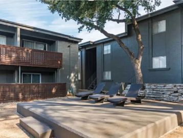 South Central Austin Apartments, Apartments in South Central Austin, Austin Apartments, 78704, ATX