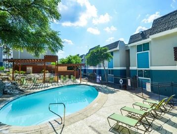 Southeast Austin Apartments, Austin Apartments, Apartments on UT Shuttle, UT Shuttle Apartments