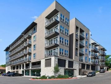 Southeast Austin Apartments, Austin Apartments, Apartments on UT Shuttle, UT Shuttle Apartments