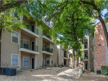 Southeast Austin Apartments, Austin Apartments, Apartments on UT Shuttle, UT Shuttle Apartments