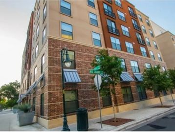 Austin Apartments, Apartments near UT campus, Student Apartments in Austin, UT shuttle Apartments