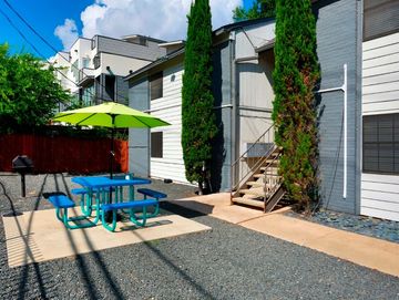 South Central Austin Apartments, Apartments in South Central Austin, Austin Apartments, 78704, ATX