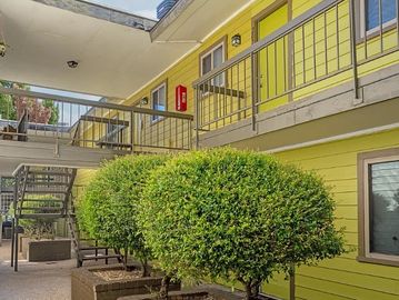 South Central Austin Apartments, Apartments in South Central Austin, Austin Apartments, 78704, ATX